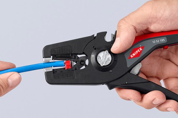 PRECISTRIP 16 es el nuevo pelacables autoajustable KNIPEX