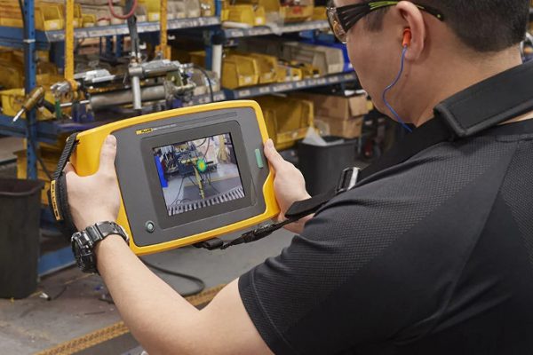 Fluke ii900: Nuevo instrumento para detección de fugas