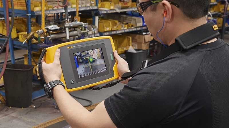 Fluke ii900: Nuevo instrumento para detección de fugas