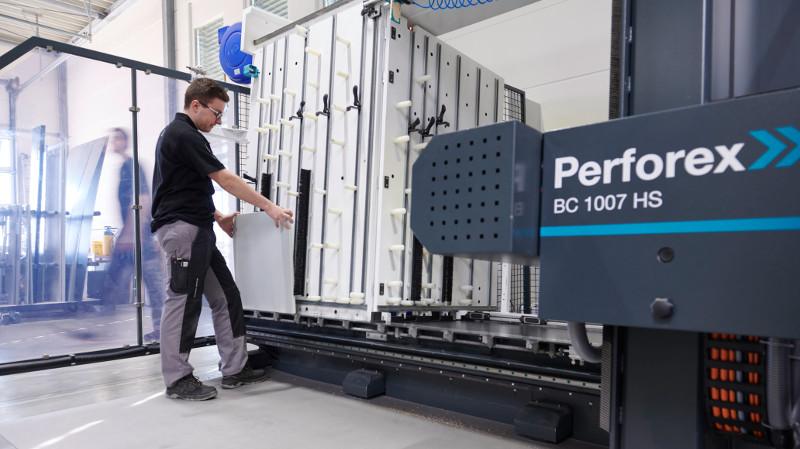 Meurer-etechnik aumenta su rendimiento un 30% apostando por RITTAL