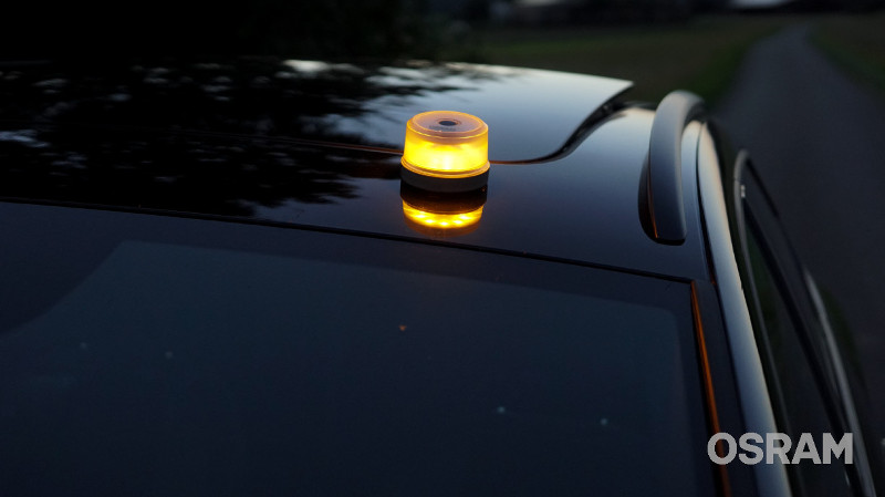 Osram da seguridad en la carretera con s LEDguardian® ROAD FLARE