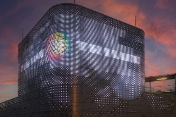 TRILUX inicia la cooperacion comercial con Carl Stahl para fachadas LED
