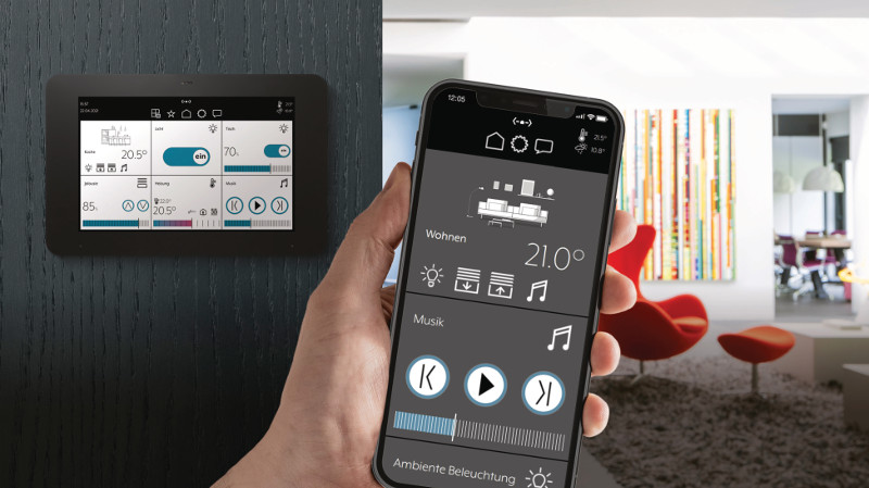 Smart Panel 8 de JUNG permite el control total de sistemas de automatización KNX