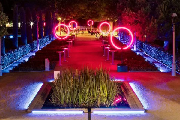 Resiliencia: Luz interactiva de Leds C4 para el Festival Grec 2022