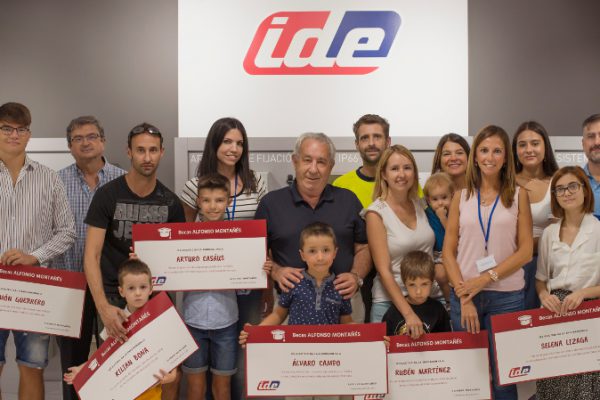 Un año más IDE Electric impulsa el programa de Becas Alfonso Montañés