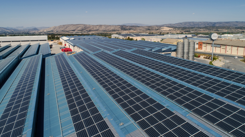 Aiscan: la solución líder en canalización eléctrica para plantas fotovoltaicas