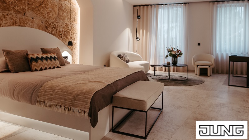 Jung inaugura un showroom en Mallorca