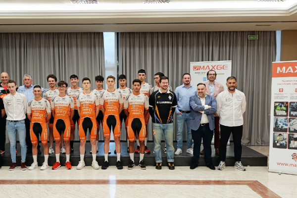 MAXGE Europe impulsa el ciclismo joven con Team Cycling Galicia